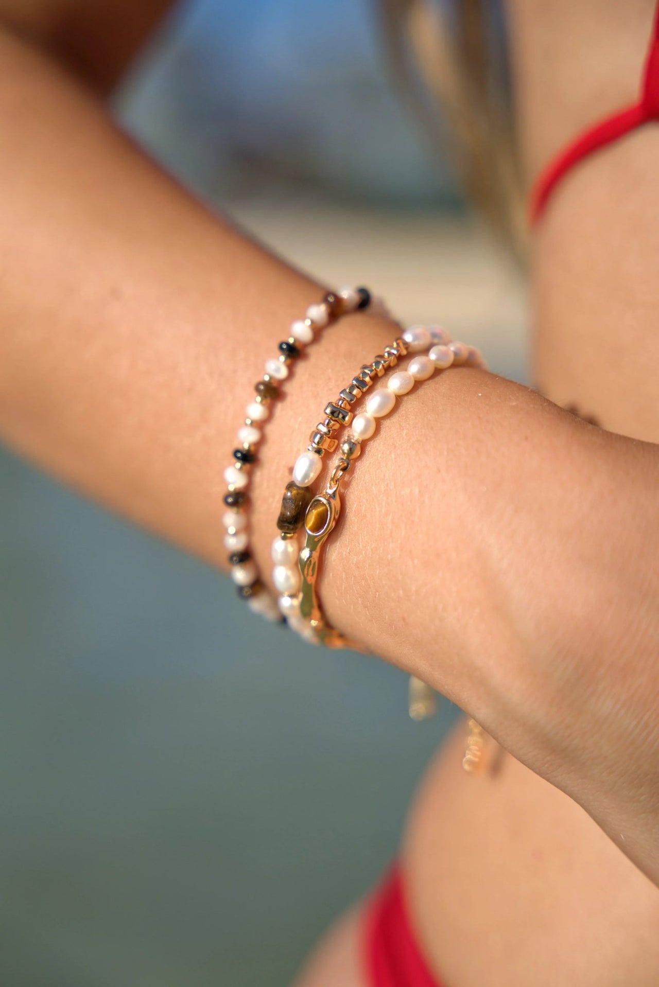 Energetic Amber Tiger's Gaze Pearl Bracelet - Elegant & Timeless - GlamBee Fashion